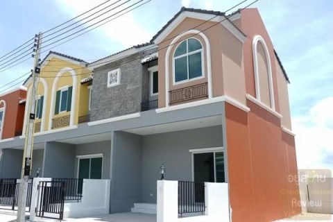 บ้านทาวน์โฮมพรีคาสท์